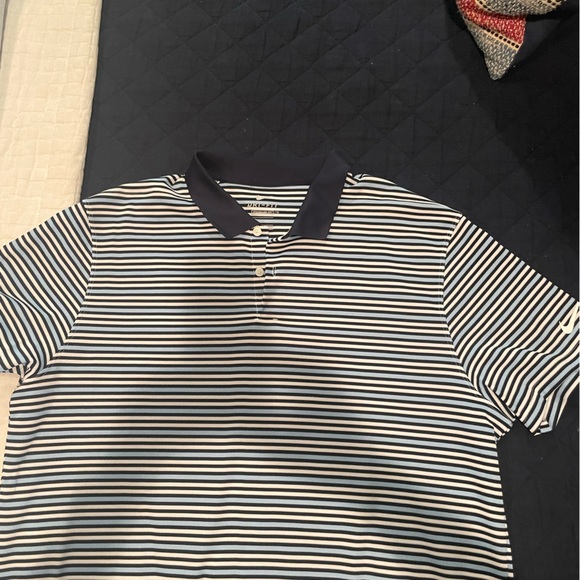 Nike Golf Polo Shirt Size XL worn a few times - Picture 1 of 2